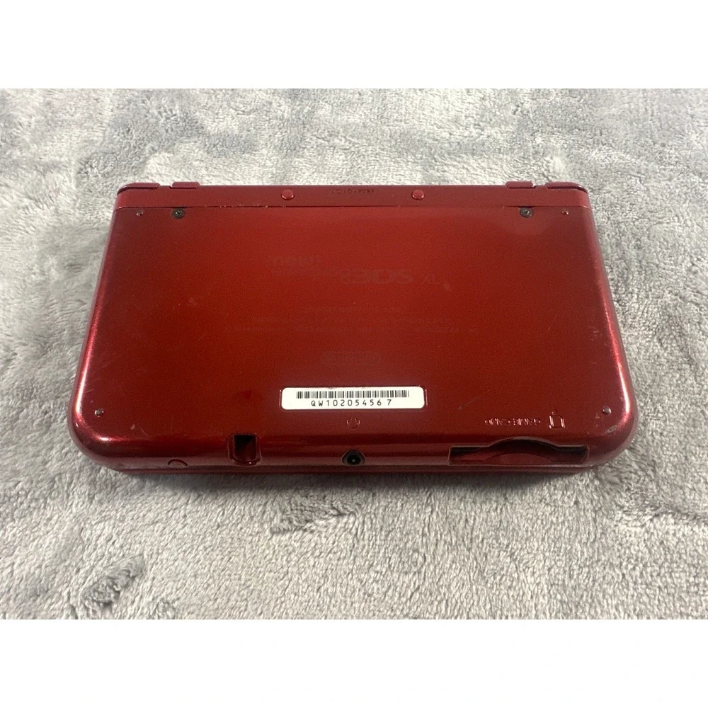 Nintendo New 3DS XL Metallic Red. Stylus and charger NOT included